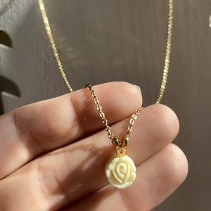 Dainty white rose necklace